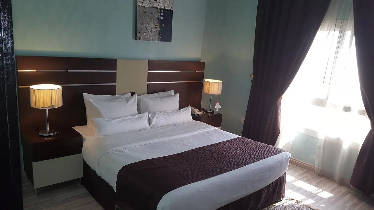 Boulevard City Suites Hotel Apartments Dubai 3*,